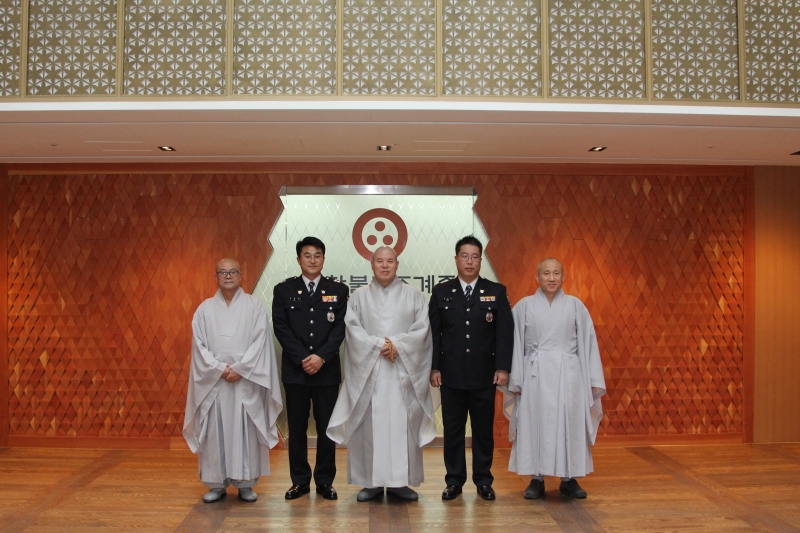2014.12.29_문화재 환수 관련 경찰관 인사 (10)